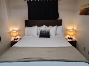 070A Large Studio with Kitchenette near South Rim, Accommodates 4